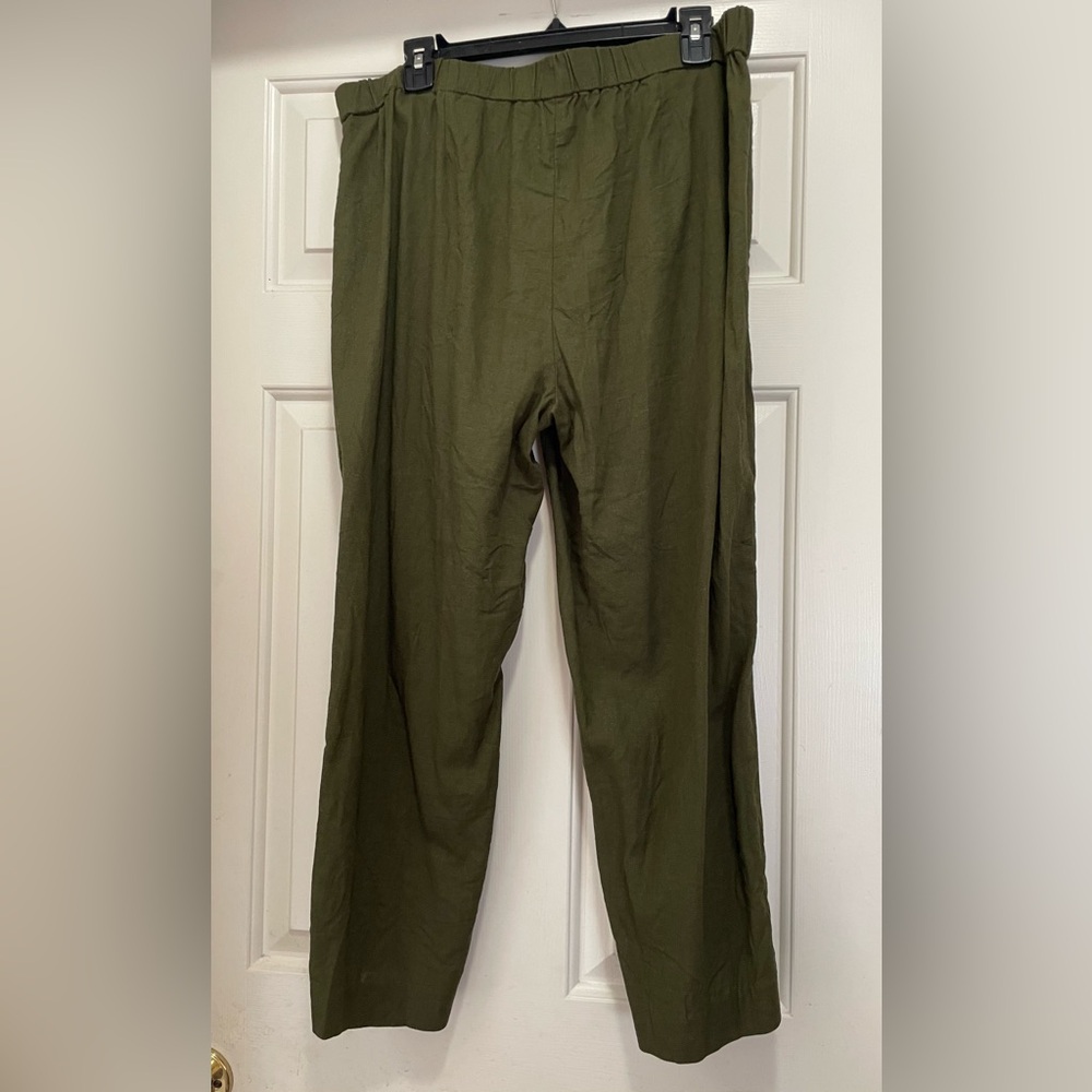 Women’s Anne Klein Olive Green Linen Blend Pull On Capri Pants size L